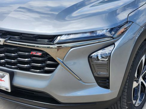 New 2026 Chevrolet Trax LT image 9