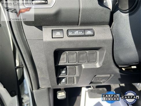 Used 2022 Nissan Frontier SV image 17