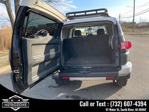 Used 2007 Toyota FJ Cruiser 4WD image 38