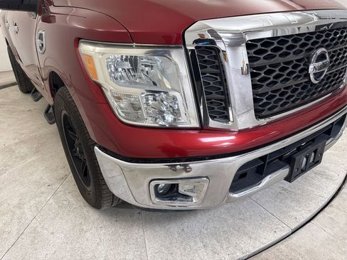 Used 2017 Nissan Titan SV RWD image 15