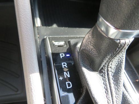 Used 2017 Hyundai Tucson SE image 28