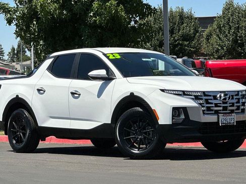 Used 2023 Hyundai Santa Cruz SEL w/ Cargo Package AWD/4WD image 2