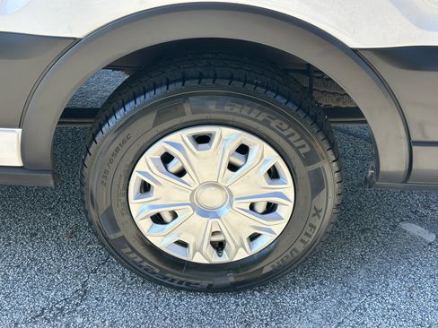 Used 2024 Ford Transit 350 XL image 23