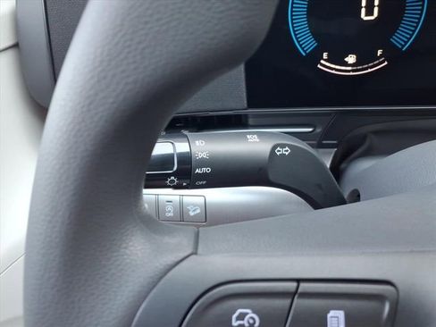 New 2026 Hyundai Kona SE FWD image 25