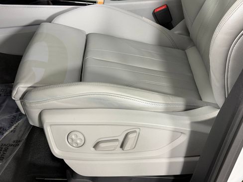 Certified 2023 Audi Q5 e Premium Plus w/ Premium Plus Package AWD/4WD image 14