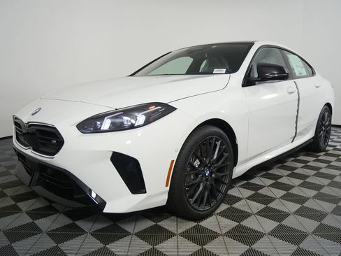 New 2026 BMW M235i xDrive w/ M Performance Package image 8