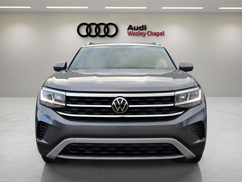 Used 2023 Volkswagen Atlas Cross Sport SE w/ Black Wheel Package image 8