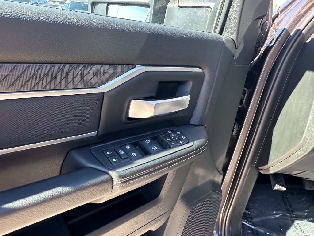 New 2026 RAM 2500 Big Horn AWD/4WD image 18