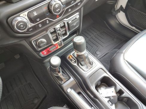 Used 2021 Jeep Gladiator Mojave AWD/4WD image 14