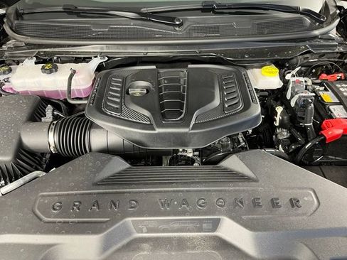 Used 2026 Jeep Grand Wagoneer Limited AWD/4WD image 48