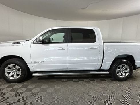 Used 2023 RAM 1500 Laramie AWD/4WD image 5