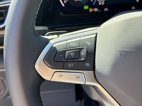 New 2026 Volkswagen Atlas SE image 29