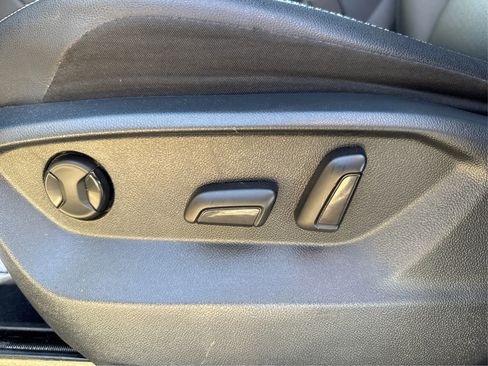 Used 2021 Volkswagen Tiguan SE R-Line w/ 3rd Row Seat Package image 23