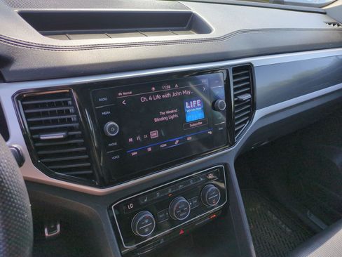 Used 2022 Volkswagen Atlas SEL Premium AWD/4WD image 22