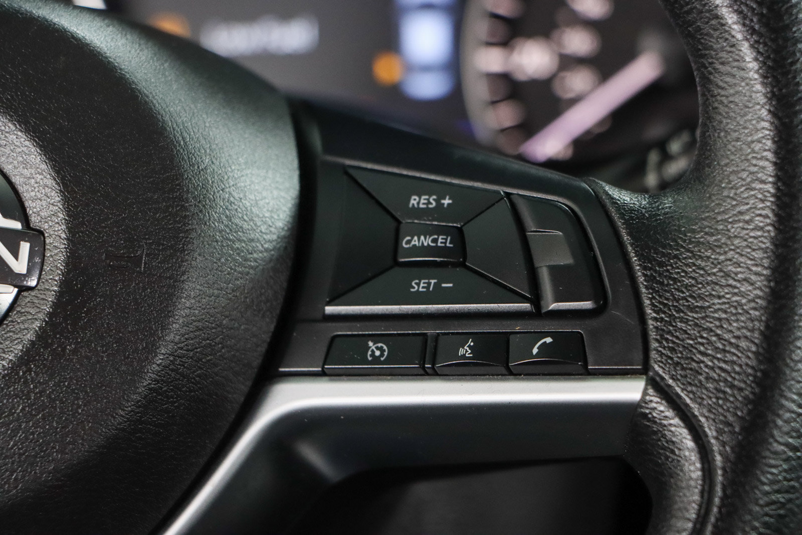 Used 2024 Nissan Altima 2.5 SV FWD image 14