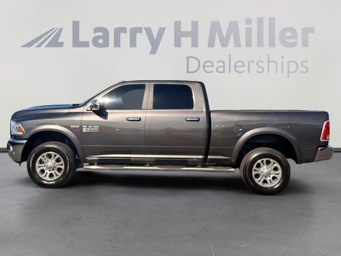 Used 2018 RAM 2500 Laramie w/ Convenience Group image 2