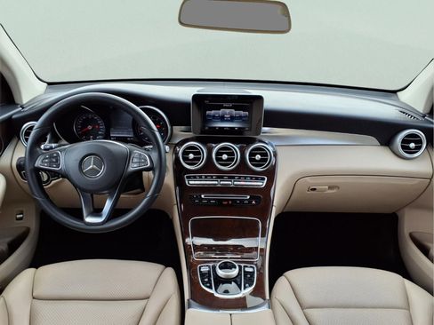 Used 2017 Mercedes-Benz GLC 300 image 13