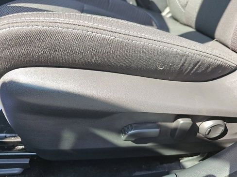 Used 2025 Subaru Outback Premium image 35