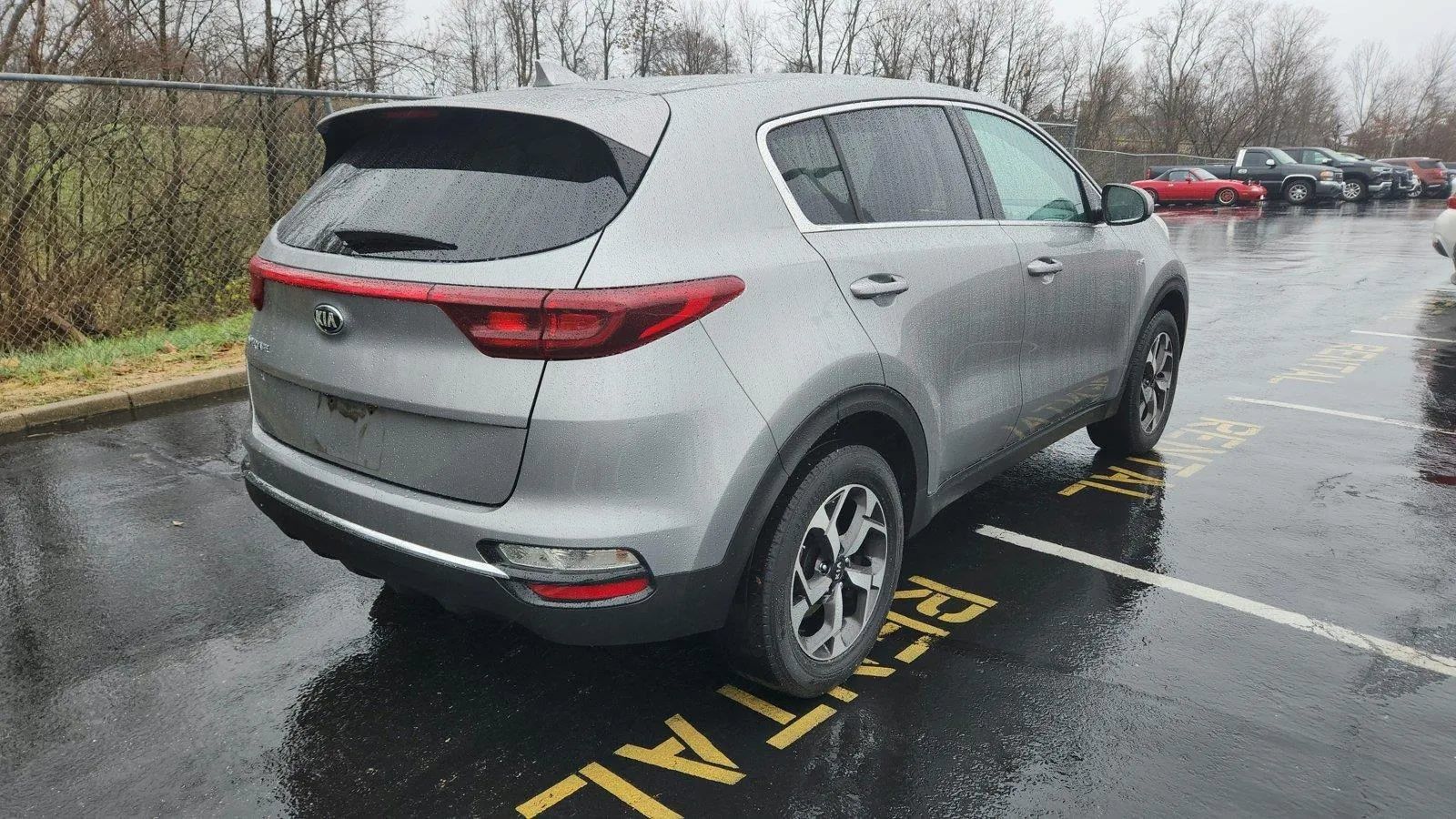 Used 2020 Kia Sportage LX AWD/4WD image 8