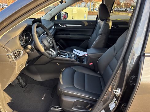 New 2025 MAZDA CX-5 AWD 2.5 S w/ Select Package image 14