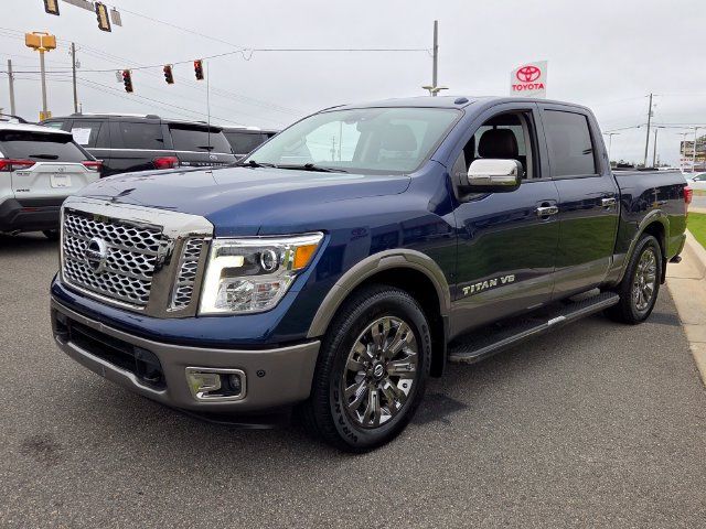 Used 2018 Nissan Titan Platinum Reserve w/ Platinum Utility Package RWD image 3