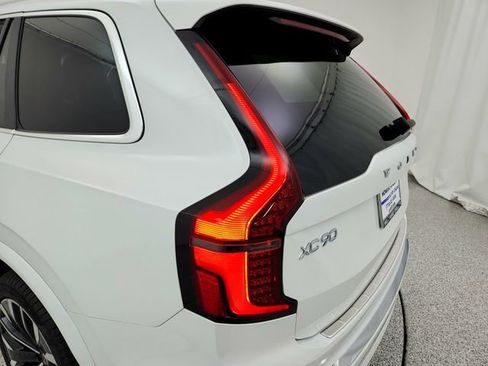New 2026 Volvo XC90 T8 Ultra w/ Protection Package Premier image 29