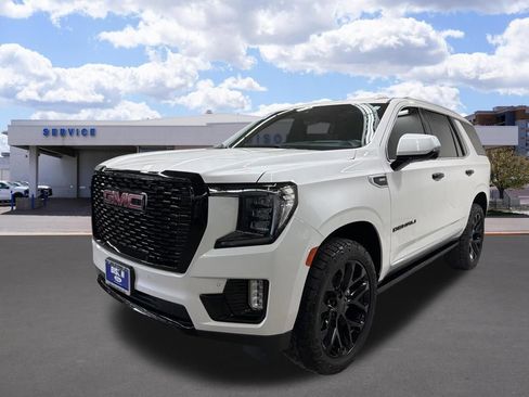 Used 2021 GMC Yukon Denali w/ Denali Premium Package AWD/4WD image 7