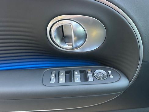 New 2026 Hyundai Ioniq 9 SEL w/ Tow & Go Package image 11