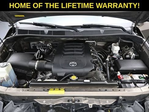 Used 2015 Toyota Sequoia Limited AWD/4WD image 59