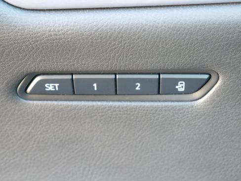 Used 2024 Cadillac XT6 Sport w/ Technology Package image 31