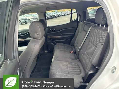 Used 2019 GMC Acadia SLE FWD image 11