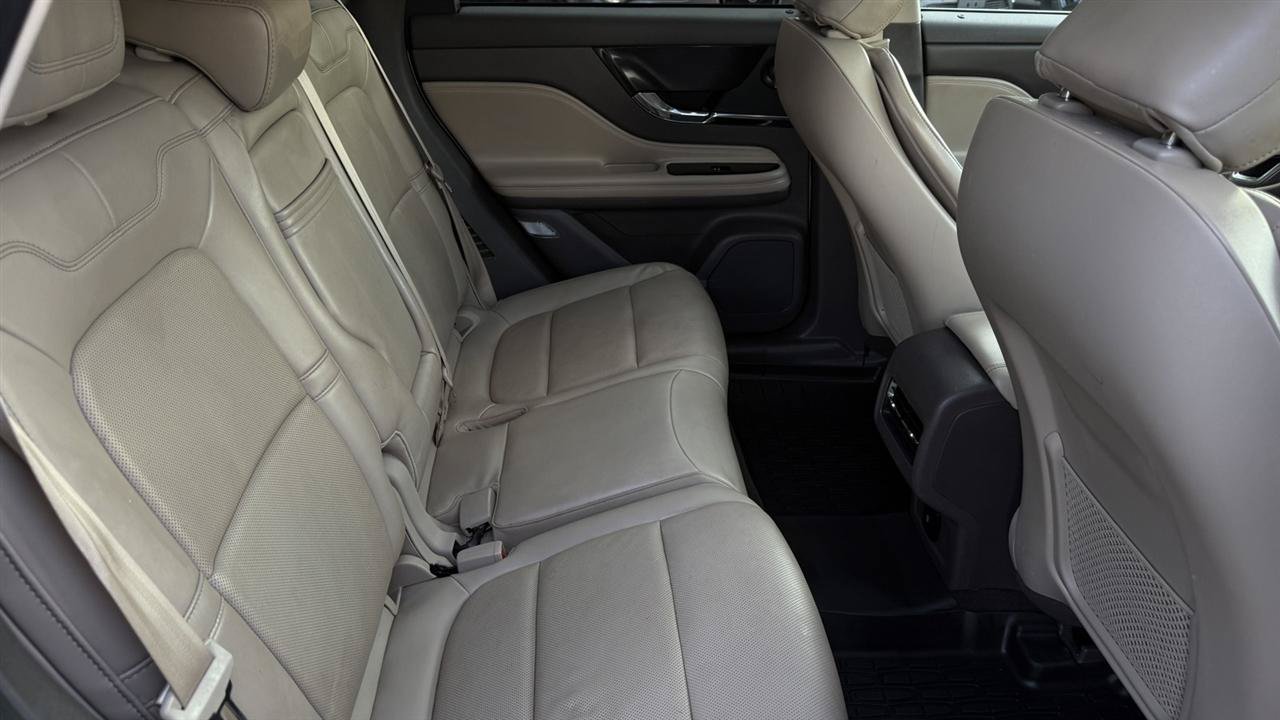 Used 2021 Lincoln Corsair Grand Touring AWD/4WD image 36