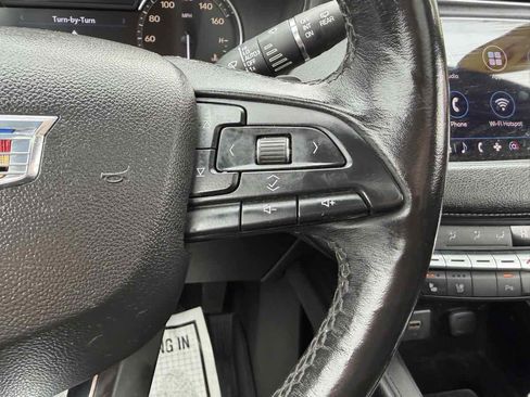 Used 2019 Cadillac XT4 Premium Luxury image 32