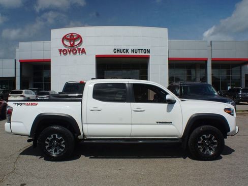 Used 2021 Toyota Tacoma TRD Off-Road w/ TRD Premium Off Road Package AWD/4WD image 1