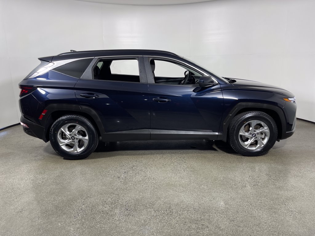 Used 2024 Hyundai Tucson SEL FWD image 2