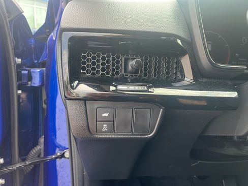 Used 2025 Honda CR-V EX-L image 17