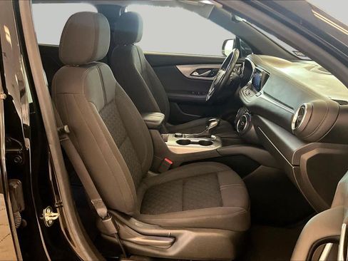 Used 2020 Chevrolet Blazer LT FWD image 8