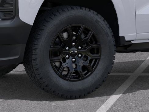 New 2026 Chevrolet Colorado W/T w/ WT Custom Package RWD image 9