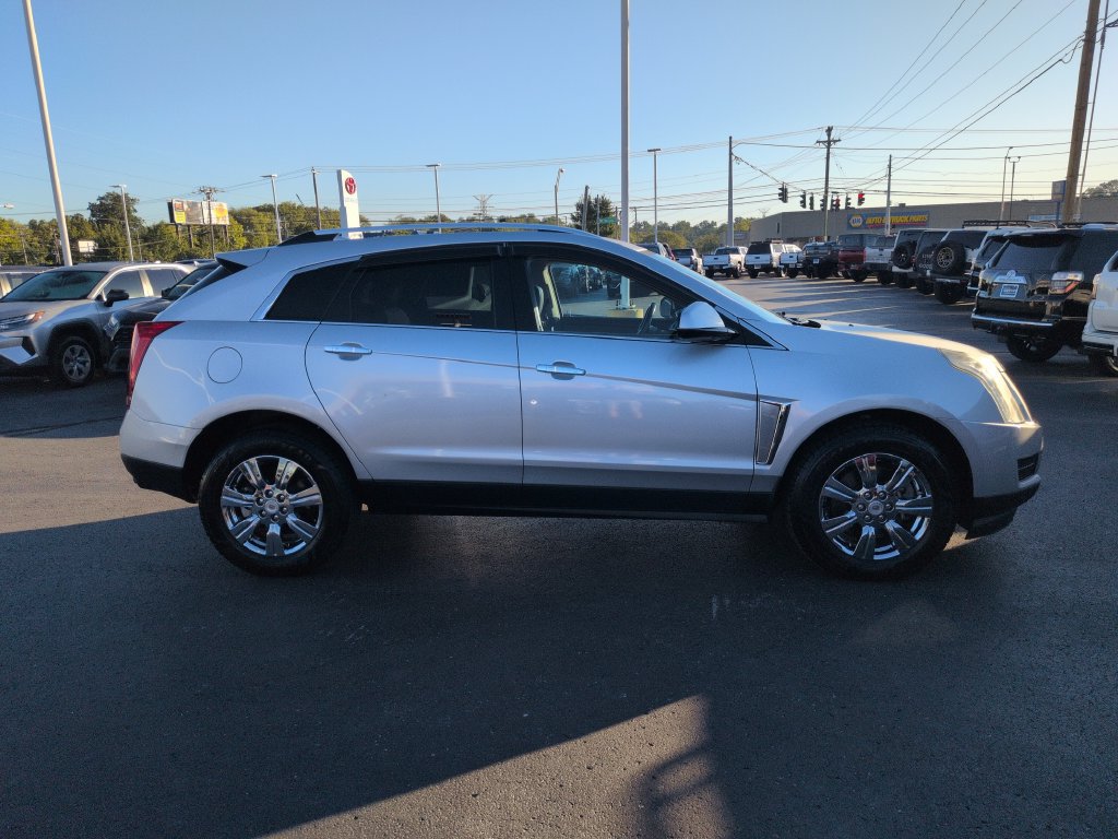 Used 2015 Cadillac SRX Luxury AWD/4WD image 7