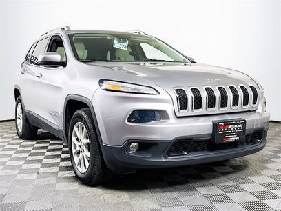 Used 2017 Jeep Cherokee Latitude w/ Safety/Convenience Group
