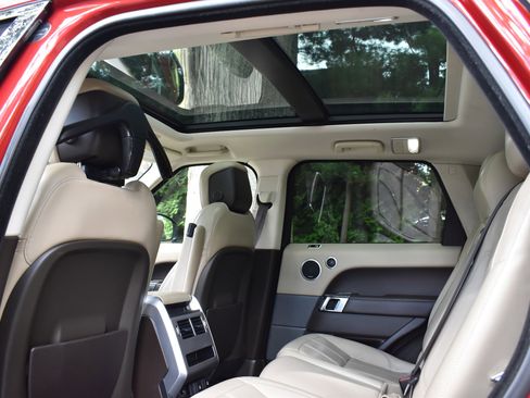 Used 2019 Land Rover Range Rover Sport HSE image 24