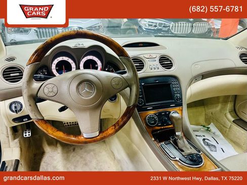 Used 2009 Mercedes-Benz SL 550 image 11