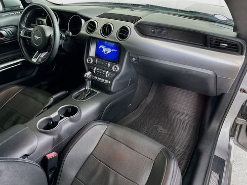 Used 2020 Ford Mustang Premium RWD image 31