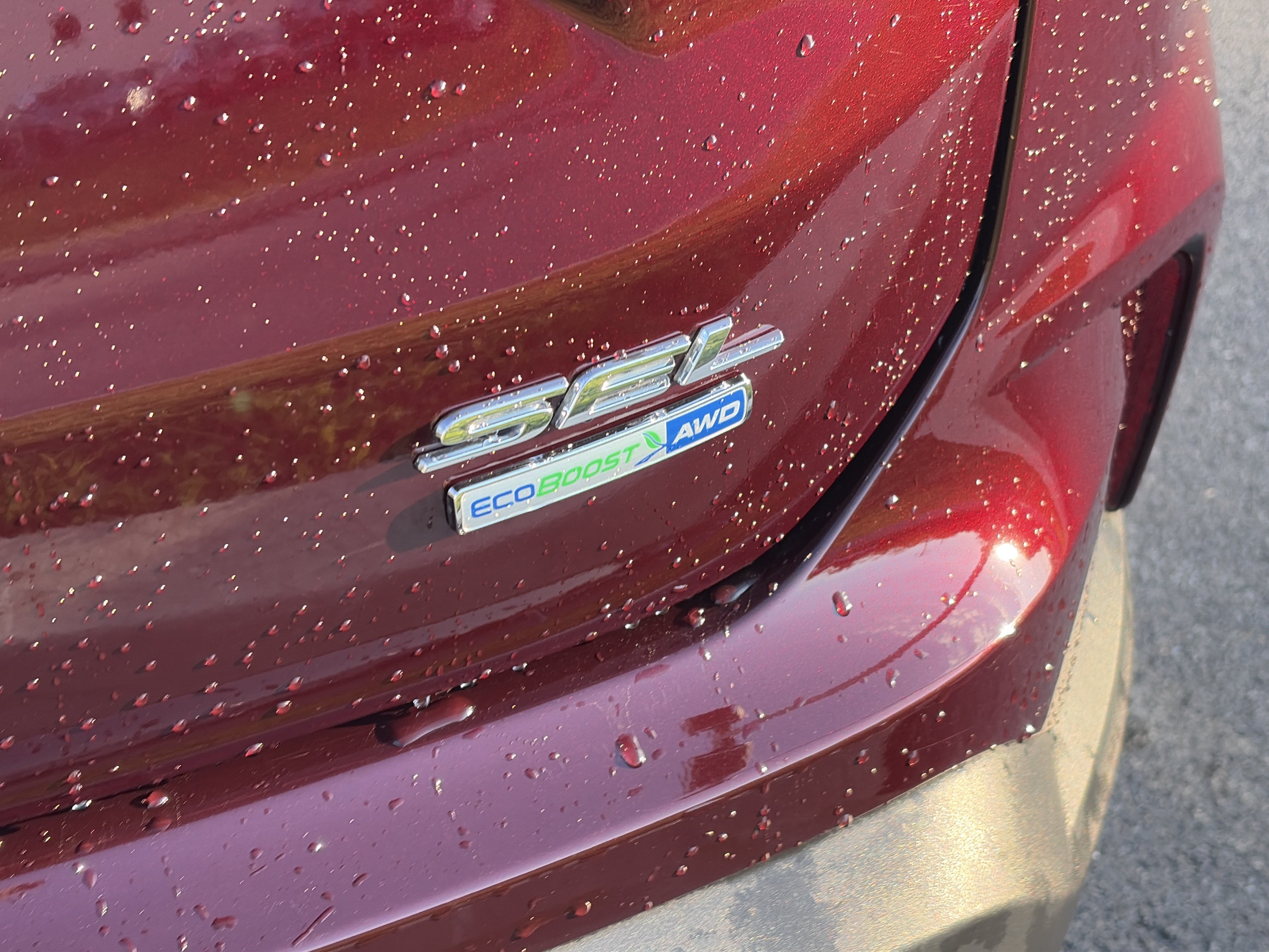 Used 2020 Ford Edge SEL w/ Convenience Package AWD/4WD image 6