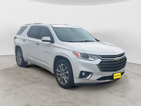 Used 2021 Chevrolet Traverse Premier image 7