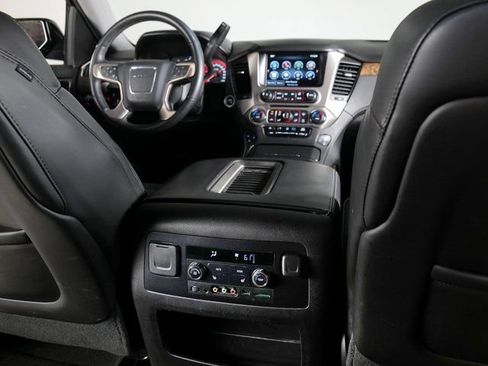 Used 2015 GMC Yukon Denali w/ Open Road Package AWD/4WD image 22
