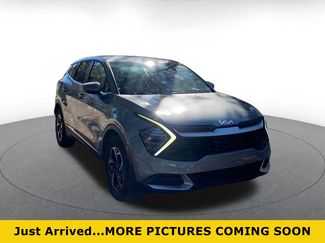 Used 2025 Kia Sportage LX video 1