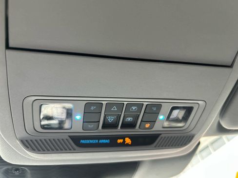 Used 2021 Ford Explorer XLT w/ Equipment Group 202A image 22