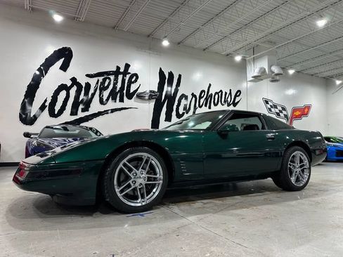 Used 1996 Chevrolet Corvette Coupe RWD image 19