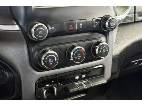 Used 2024 RAM 2500 Big Horn AWD/4WD image 21